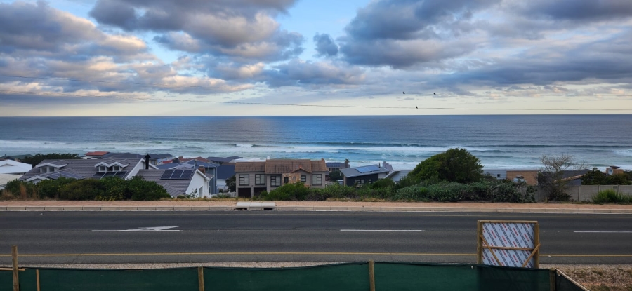  Bedroom Property for Sale in Pienaarstrand Western Cape